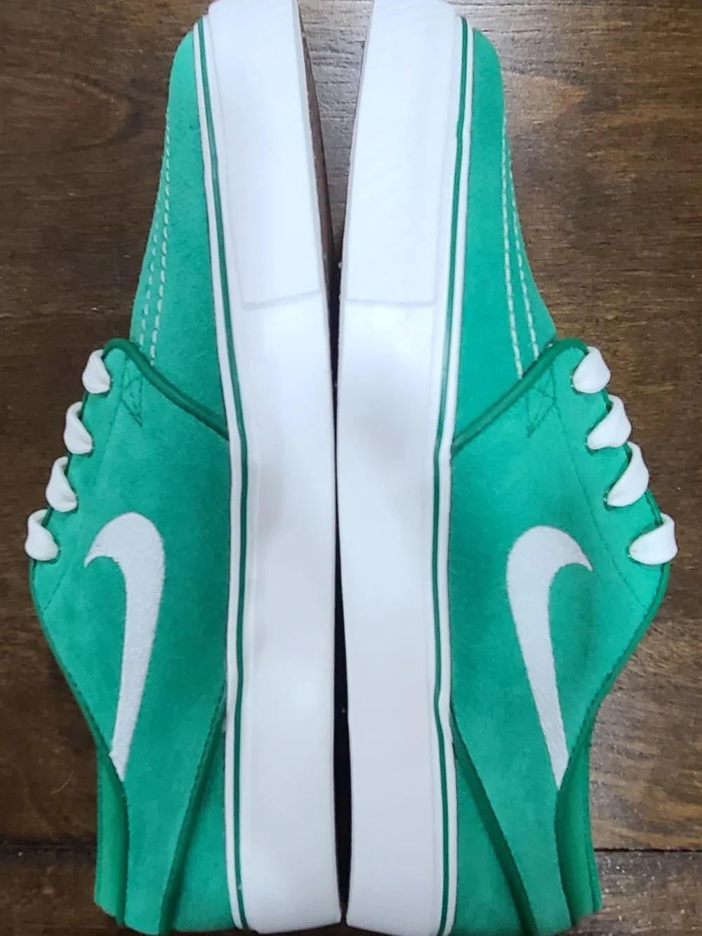 Nike SB Stefan Janoski Pine Green Sail (Grade School) Kid's 6Y / Women's 7.5